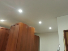Установили потолки матовые в комнате 20 квадратных метров